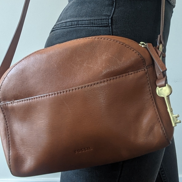 COPY - Fossil crossbody leather purse. Light brown. - Picture 2 of 2